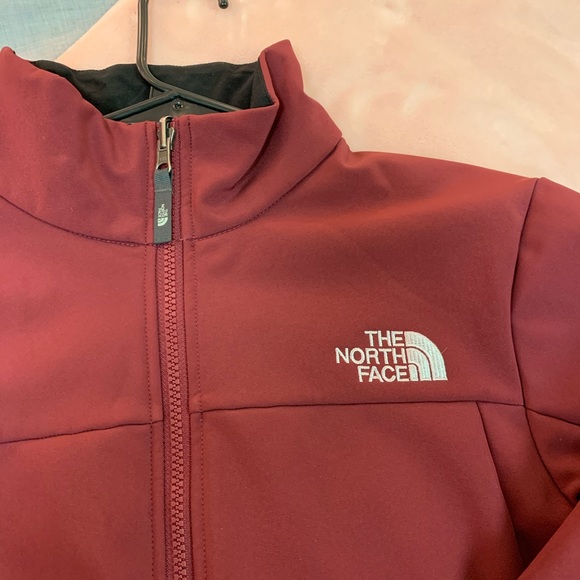 North Face Women’s Apex Bionic Jacket - Picture 3 of 4